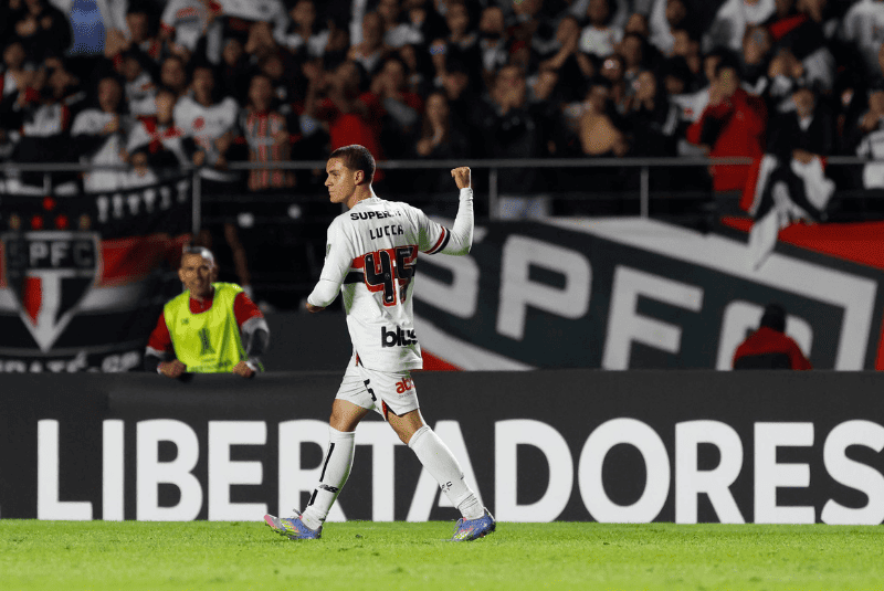 Classificado na Libertadores, o São Paulo volta à campo já neste sábado (17), para disputar mais um jogo pelo Campeonato Brasileiro.