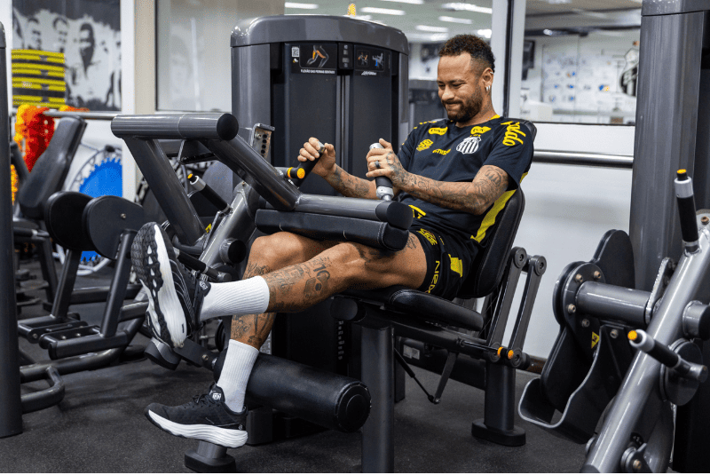 A previsão de retorno do camisa 10 foi antecipada, e Neymar pode estar de volta já contra o CRB, no dia 22.