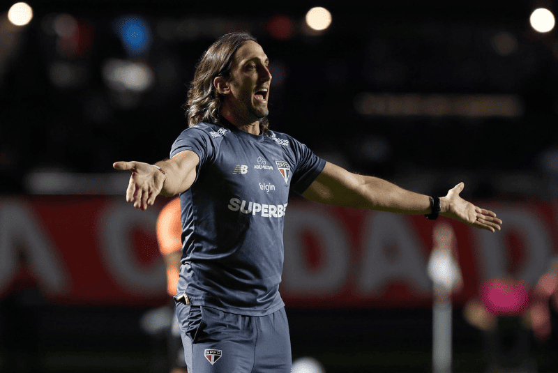 O São Paulo garantiu a classificação para as oitavas de final da Copa Conmebol Libertadores na liderança do Grupo D.