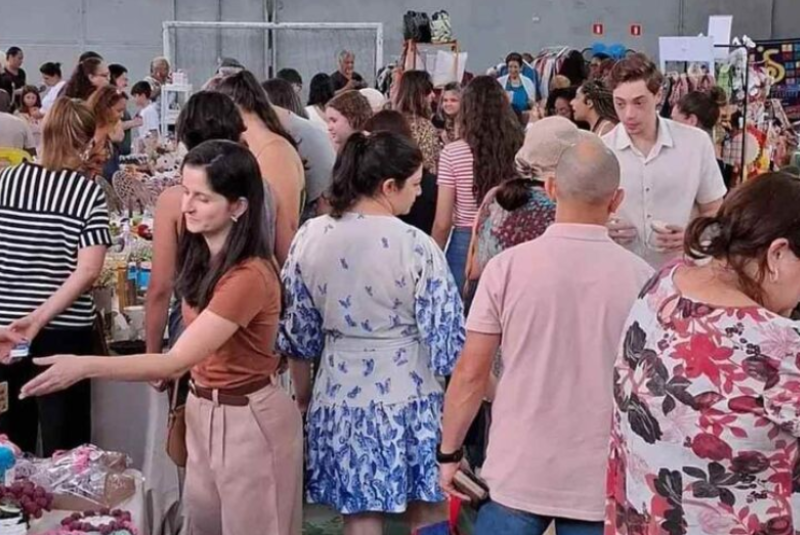 Neste domingo (22), das 9h às 20h, a quadra esportiva da Igreja da Pompéia (Rua Ceará, 33), no bairro Pompéia, será palco do Arraiá do Mega