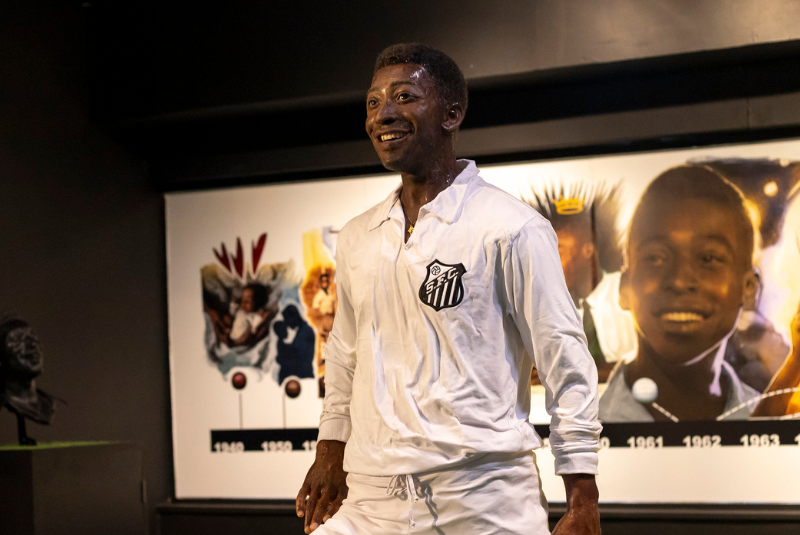 O Santos abriu negociações com a empresa Sports 10 para explorar comercialmente a imagem de Pelé. A diretoria vê na parceria uma chance de...