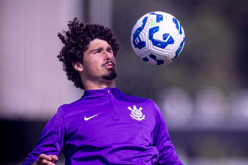 O Corinthians segue os preparativos finais para enfrentar o Grêmio nesta quinta-feira (12), às 20h, em Porto Alegre...