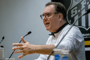 Nos últimos dias o Santos recorreu ao Tribunal Arbitral do Esporte (TAS) para adiar as sanções da Fifa por dívidas com times da França...