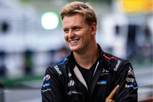 A Cadillac confirmou que Mick Schumacher está entre os nomes cotados para integrar sua equipe na estreia na Fórmula 1, em 2026.
